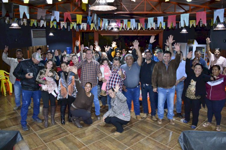 Carlos Bernardo reúne-se com pescadores no Distrito Águas do Miranda