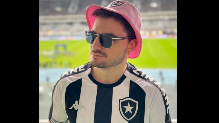 Felipe Neto pede figurinhas raras da Copa do Mundo: ‘Quem quiser me vender, manda email’