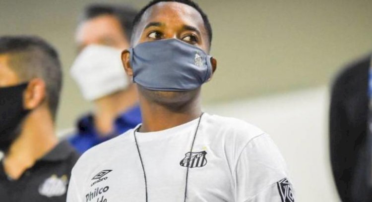 Justiça não encontra Robinho. E avisa que pode ser preso no Brasil, por condenação por estupro. Como o blog avisou, ele deixou Santos