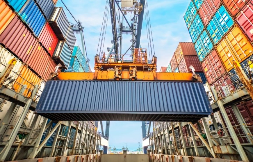 Devido a tarifaço, exportações, emprego e investimentos tendem a recuar
