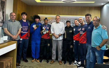 Prefeito recebe atletas de Ponta Porã que se destacam em competições nacionais