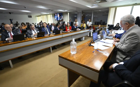 Até R$ 5 mil: Comissão do Senado aprova isenção do IR