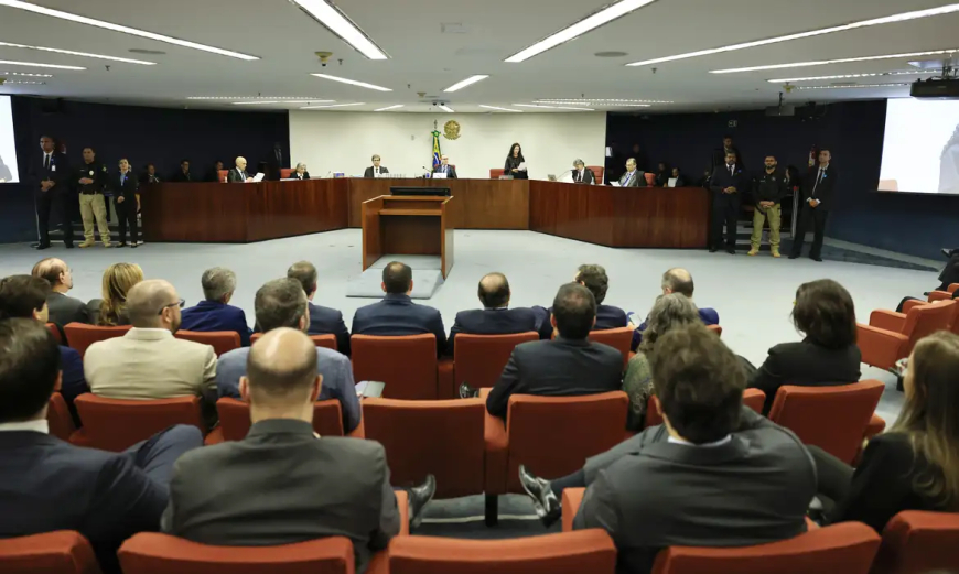 Bolsonaro: STF terá sessões extras para julgamento