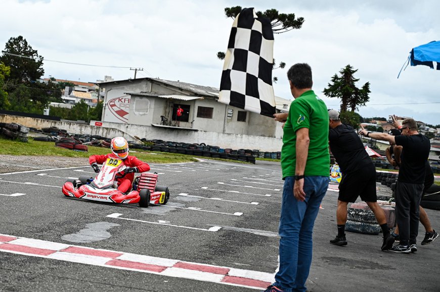 Metropolitano de Kart de Curitiba terá a etapa decisiva neste sábado