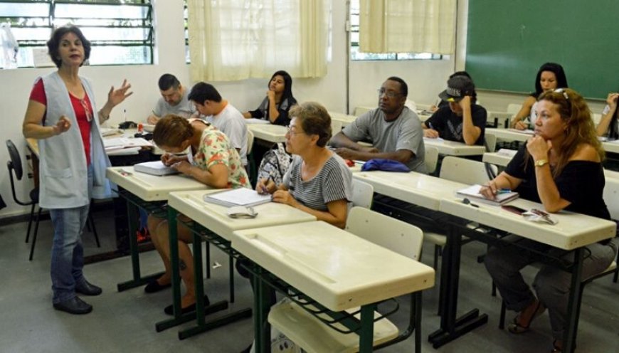 4,2 milhões: Brasil avança mas ainda tem alto índice em atraso escolar