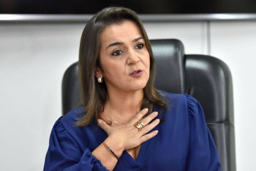 O Contraditório Discurso do "Contratado": Prefeita de Campo Grande Nega Gratificação a Professores e Ignora a Própria Condição