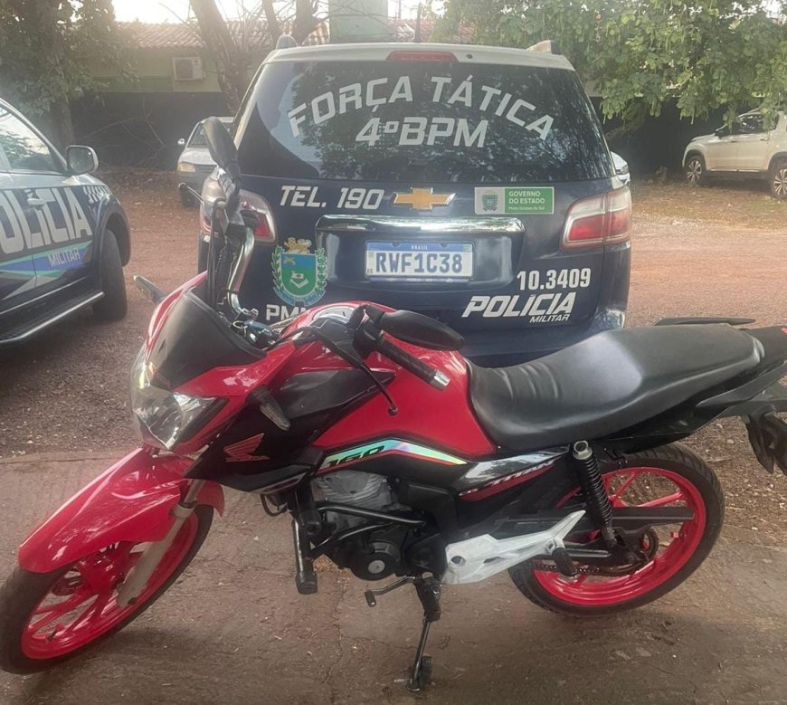 Polícia Militar recupera motocicleta furtada na tarde desta segunda-feira