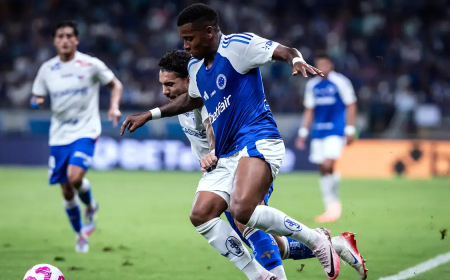 Brasileirão 2025: Cruzeiro vence e permanece na cola dos líderes