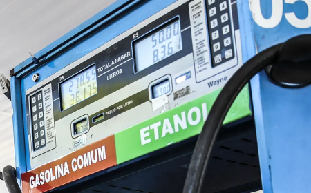 4,9%: Petrobras reduz preço da gasolina, a partir de amanhã terça-feira (21)