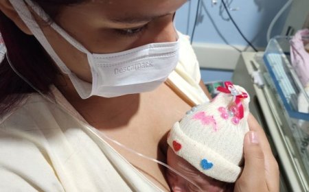 ‘Toucas malucas’: mães de bebês da Neonatologia do HRMS encontram cor e esperança em ação terapêutica