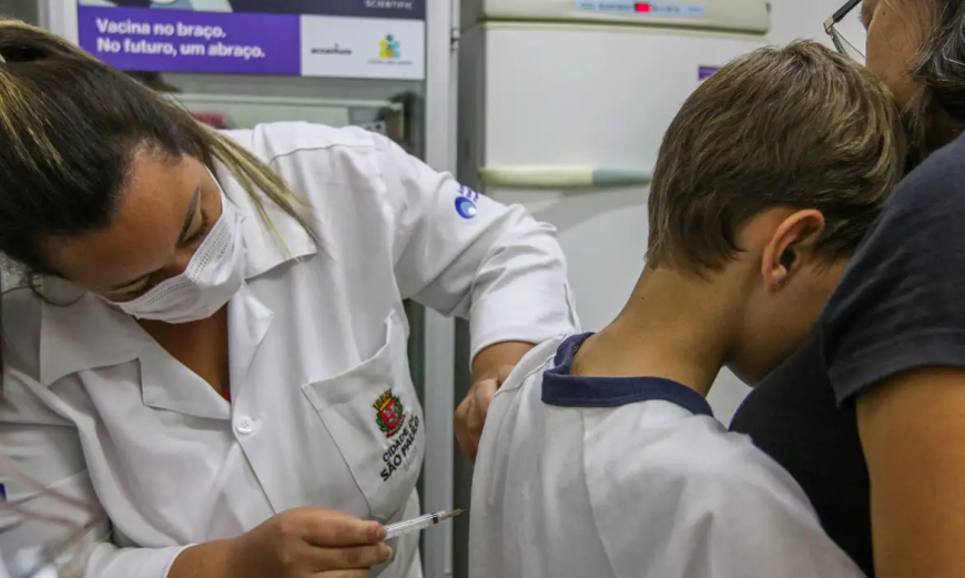 Câncer de colo de útero: Vacina contra HPV reduz em 58% casos
