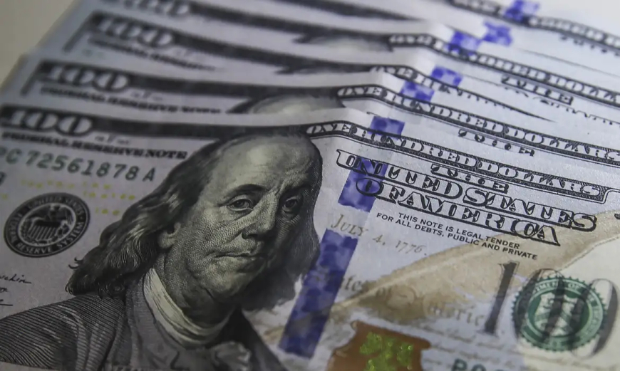 Com medida provisória, dólar sobe para R$ 5,35
