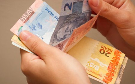 R$ 156,4: Lote extra do abono salarial será pago hoje