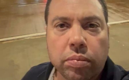 Em frente à PF, Rodolfo Nogueira convoca a nação a orar por Bolsonaro