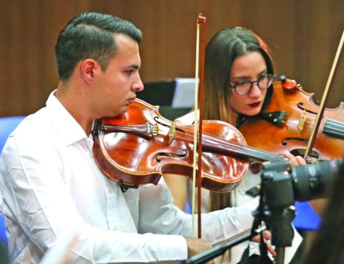 Mostra Musical reúne grupos do Núcleo Sinfônico da UFMS em apresentação gratuita no Teatro Glauce Rocha