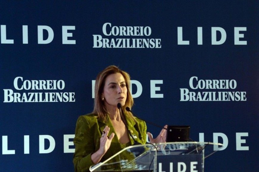 Senadora critica misoginia na política e cobra paridade de gênero