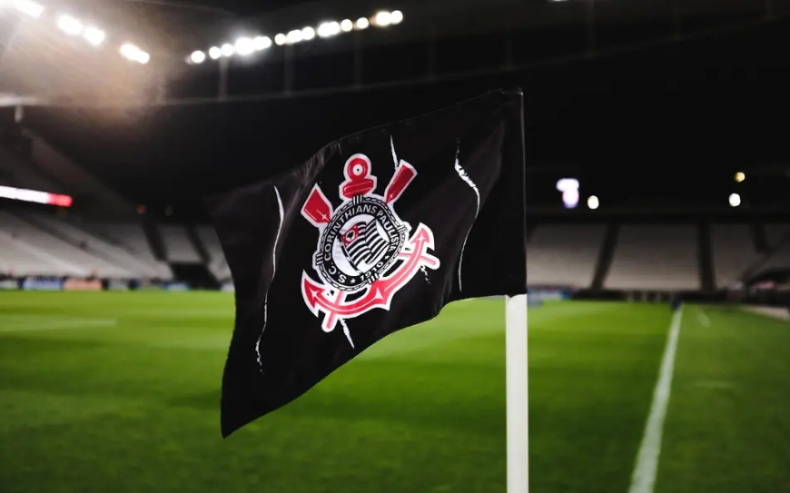 Depay e Yuri Alberto desequilibram e Corinthians vence Majestoso