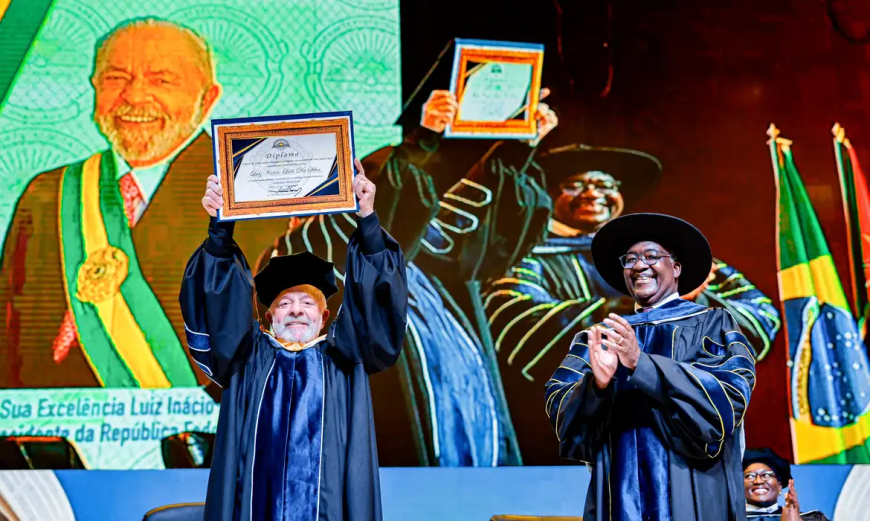 Moçambique: Lula recebe título de doutor honoris causa
