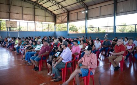 Governo de MS entrega títulos de regularização fundiária para moradores de Jardim