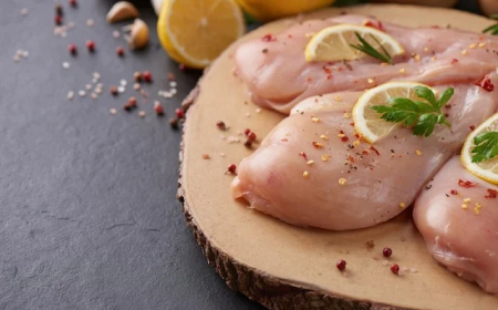 Ajuda na produção de colágeno: Como a proteína do frango beneficia a saúde