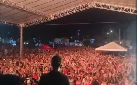 Naviraí encerra 2025 com Show histórico de Traia Véia e público lota praça prefeito Euclides Fabris