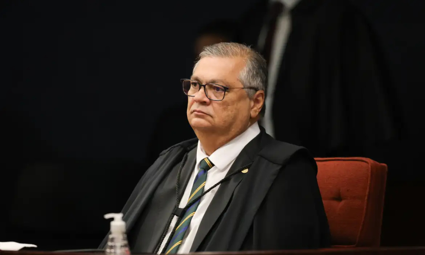 Orçamento secreto: Dino suspende trecho de PL que libera emendas