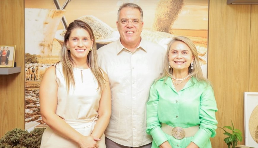 Famílias do Residencial Salgado Filho são beneficiadas com melhorias e regularização dos imóveis