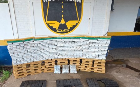 BPMRv apreende mais de meia tonelada de drogas após fuga e capotamento na MS-164