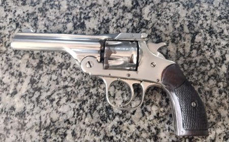 Polícia Militar prende dois indivíduos por ameaças contra policiais em redes sociais e porte de arma de fogo