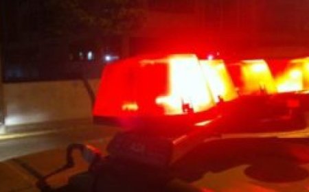 Acidente: Carro de um agente da PRF capota após ser atingido por um motorista de aplicativo, no centro de Campo Grande