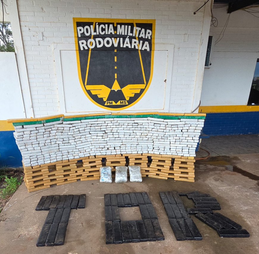 BPMRv apreende mais de meia tonelada de drogas após fuga e capotamento na MS-164