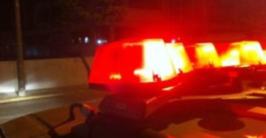 Acidente: Carro de um agente da PRF capota após ser atingido por um motorista de aplicativo, no centro de Campo Grande