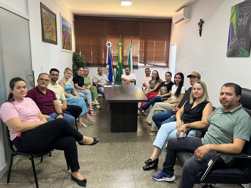 Prefeitura de Japorã capacita servidores para a implementação da Central de Compras