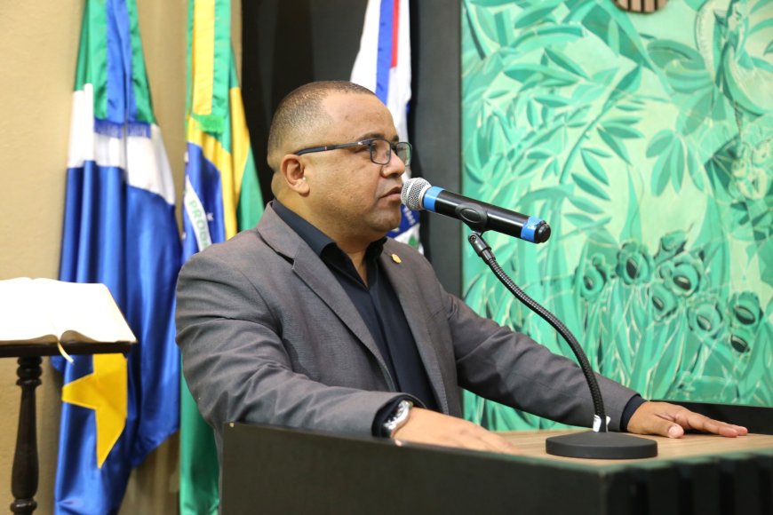 Presidente Jelson Bernabé estende convite para a sessão de abertura do ano legislativo