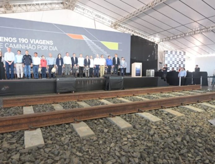 Trilhos: Ferrovia da Arauco marca retomada da ligação de MS à malha nacional, diz Renan Filho