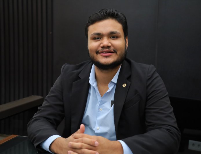 Vereador José Menino Júnior solicita melhorias em  estradas rurais e redutor de velocidade no Jardim Aeroporto