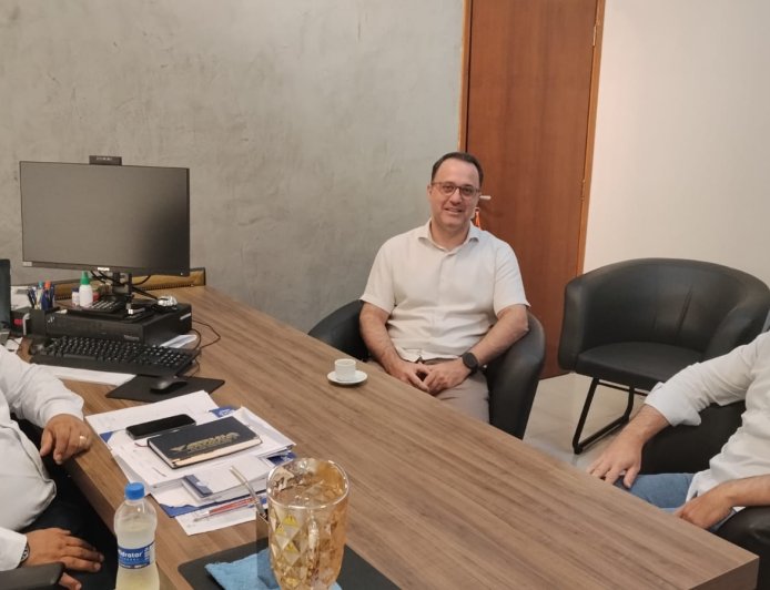 Secretário de Saúde visita presidente da Câmara e reforça parceria em Ponta Porã
