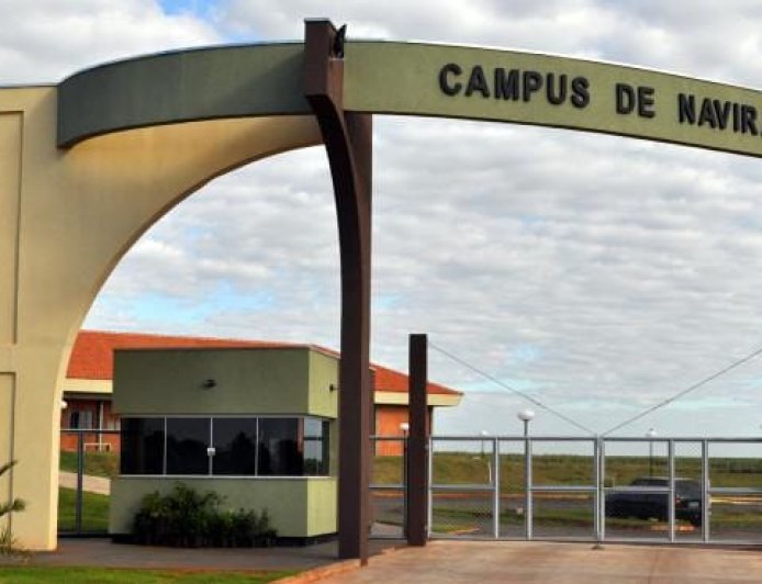 UFMS divulga processo seletivo com salários de até R$ 8 mil