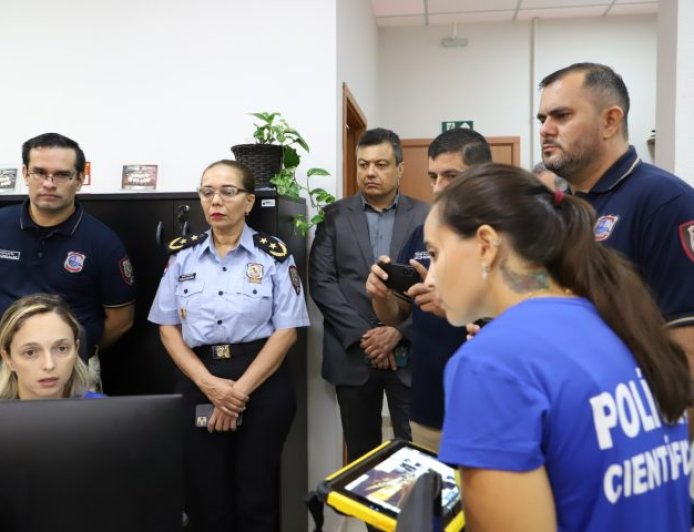 Polícia Científica recebe autoridades do Paraguai e fortalece cooperação pericial na fronteira