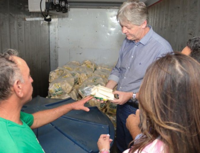 Governo promove inclusão produtiva apoiando agroindustrialização em Dois Irmãos do Buriti