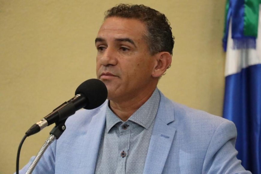 Vereador Avelino solicita asfaltamento de  ruas no Parque dos Ipês II e Jardim Botânico