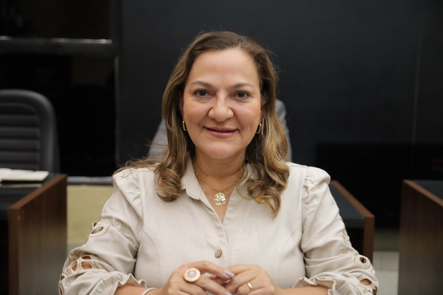 Vereadora Anny Espínola apresenta indicações voltadas à preservação urbana, mobilidade sustentável e segurança pública
