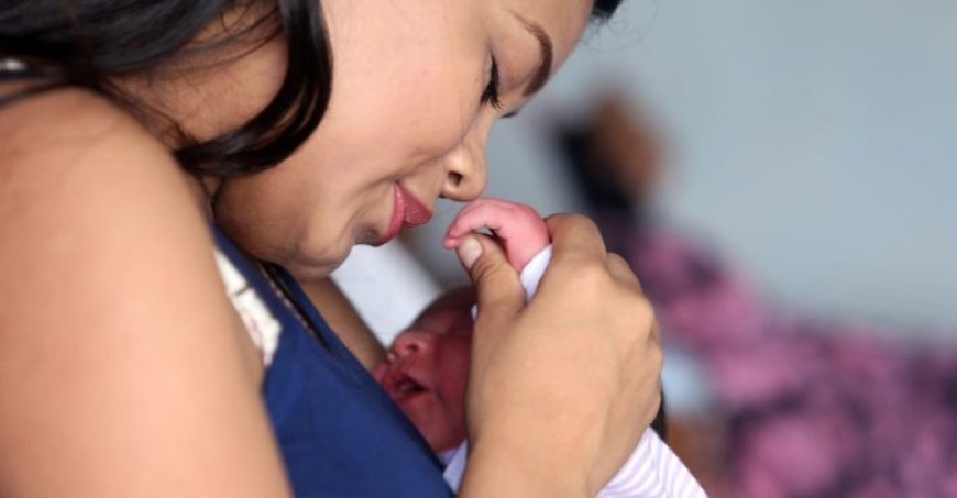 Benefício: Estado abre pré-cadastro para benefício de R$600 por filho a mães solos que precisam pagar creche ou cuidador