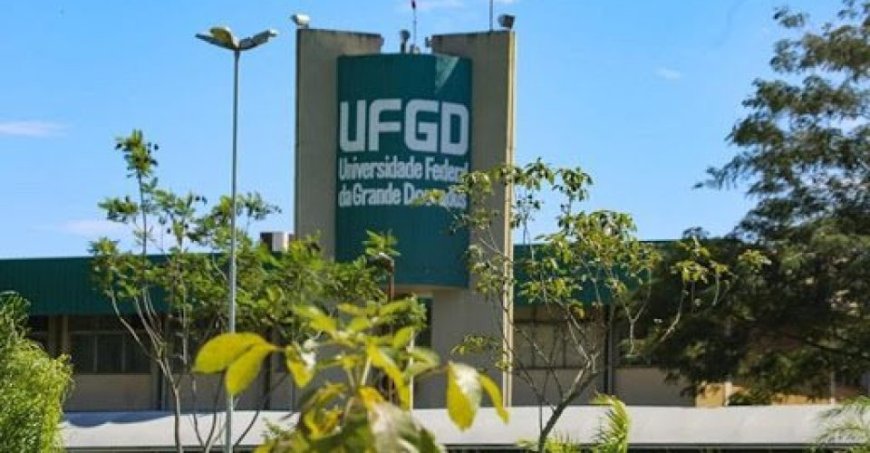 Oportunidade: Universidade Federal da Grande Dourados oferece 27 vagas para professores com salários que passam de R$ 13 mil