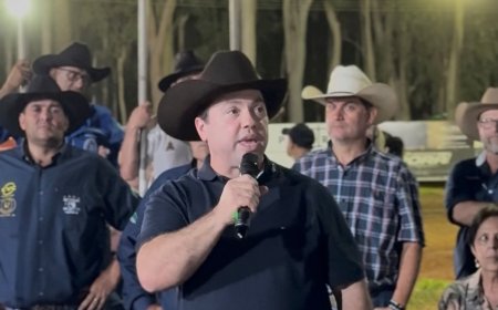 Em discurso firme, Rodolfo Nogueira levanta multidão ao homenagear Bolsonaro em Ponta Porã