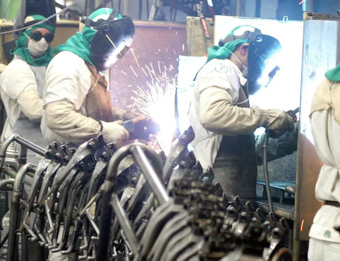 Indústria de máquinas e equipamentos começa 2026 em desaceleração