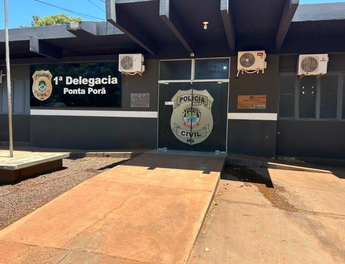 Mulher trans denuncia tortura, espancamento e queimadura de suástica em Ponta Porã