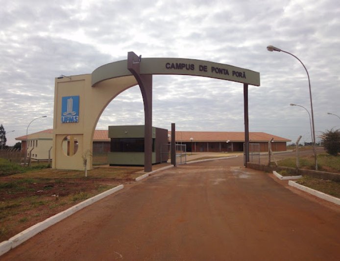 UFMS abre concurso com 44 vagas para professores e salários acima de R$ 8 mil