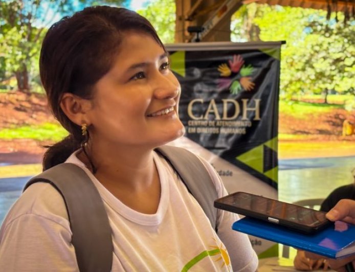 Secretaria de Assistência Social e Direitos Humanos de MS leva orientação a migrantes em mutirão da Justiça Federal