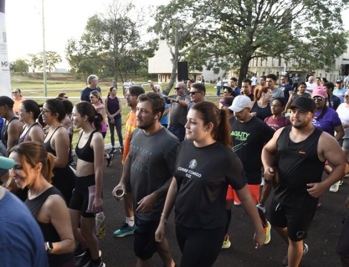 Governo de MS lança Corrida dos Poderes e dá largada em campanha Seu Abraço Aquece